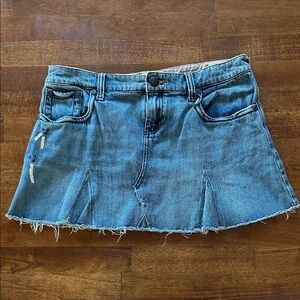 Free people Y2K vintage inspired, low rise boho pleaded mini denim skirt size 29